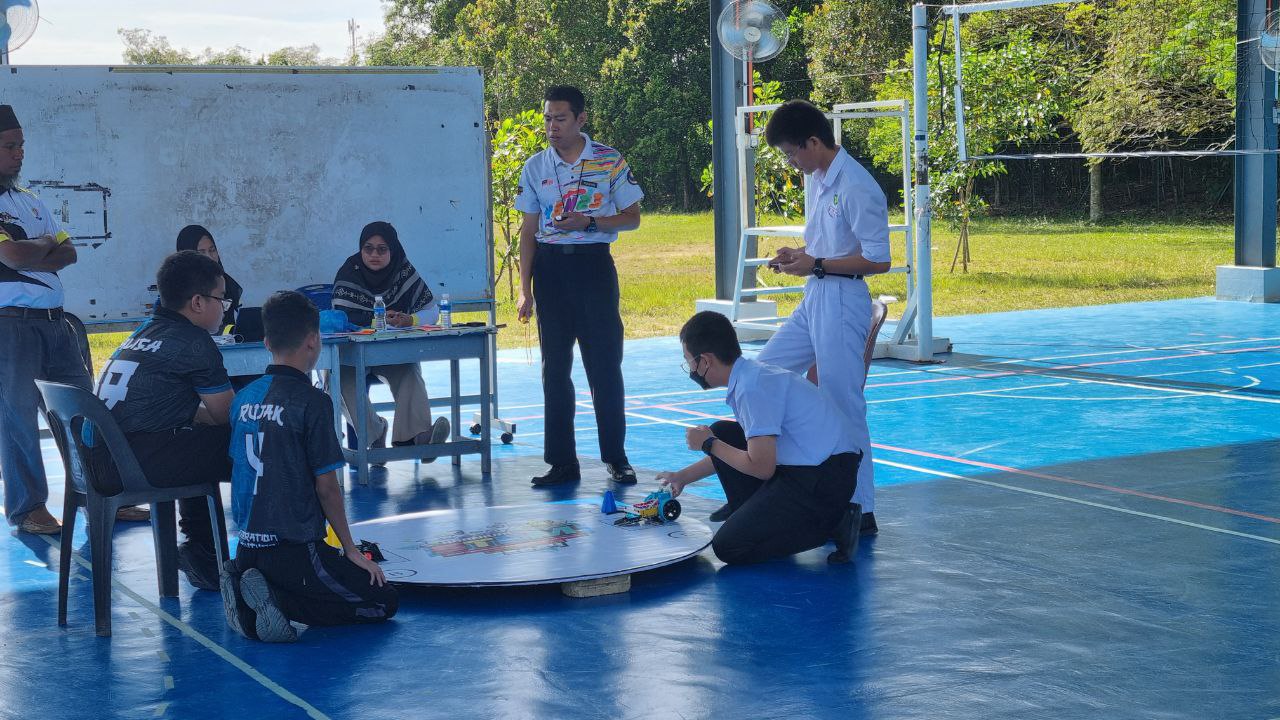 Pertandingan Karnival Stem Robot Battle Challenge Peringkat Negeri